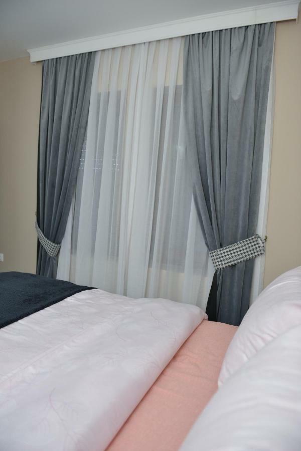 Apartman Filip Yeni Pazar Dış mekan fotoğraf